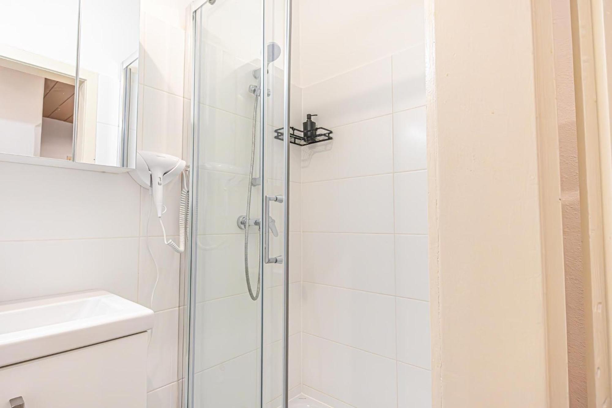Desirable 2Br - Bookable For Longstays In Lockdown B Vienna Exterior photo